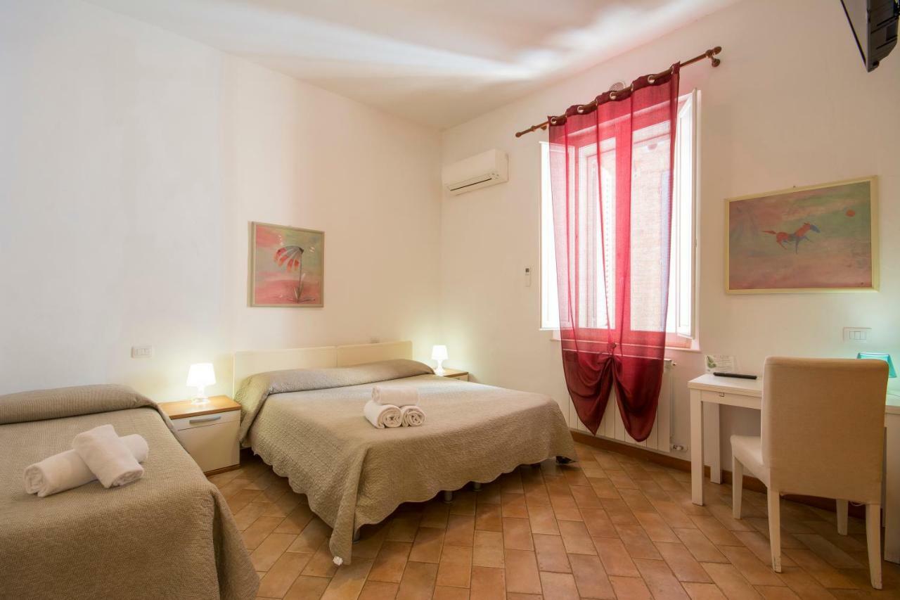 Gh Paradiso - Apartments Siena Exteriör bild
